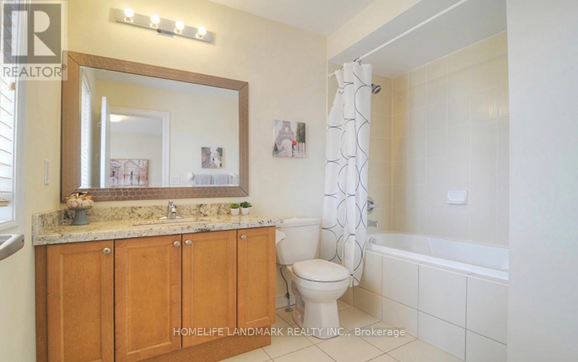 8 Farmhouse Crescent, Richmond Hill, Ontario L4E 0K1 - Photo 11 - N13165578