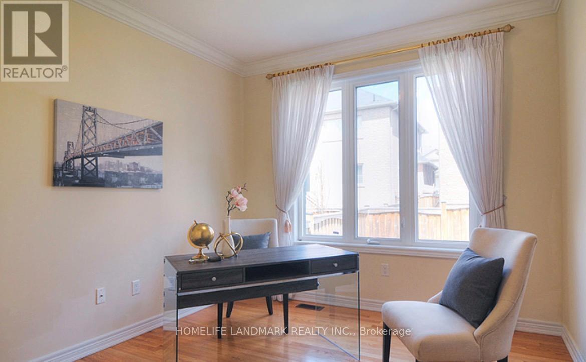 8 Farmhouse Crescent, Richmond Hill, Ontario L4E 0K1 - Photo 5 - N13165578