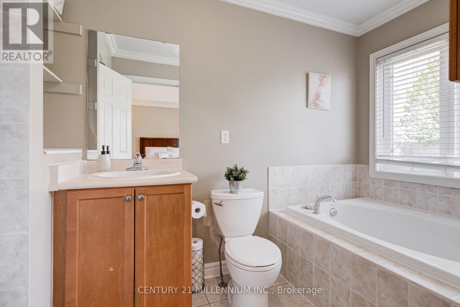 57 Seahorse Avenue, Brampton, Ontario  L6V 4N7 - Photo 26 - W13165560