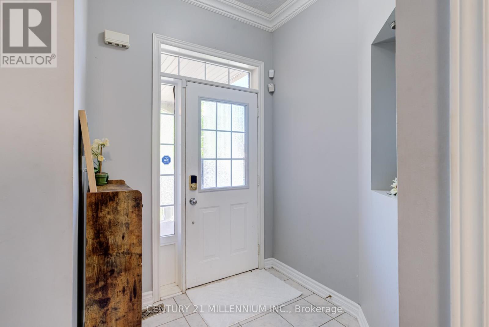 57 Seahorse Avenue, Brampton, Ontario  L6V 4N7 - Photo 6 - W13165560