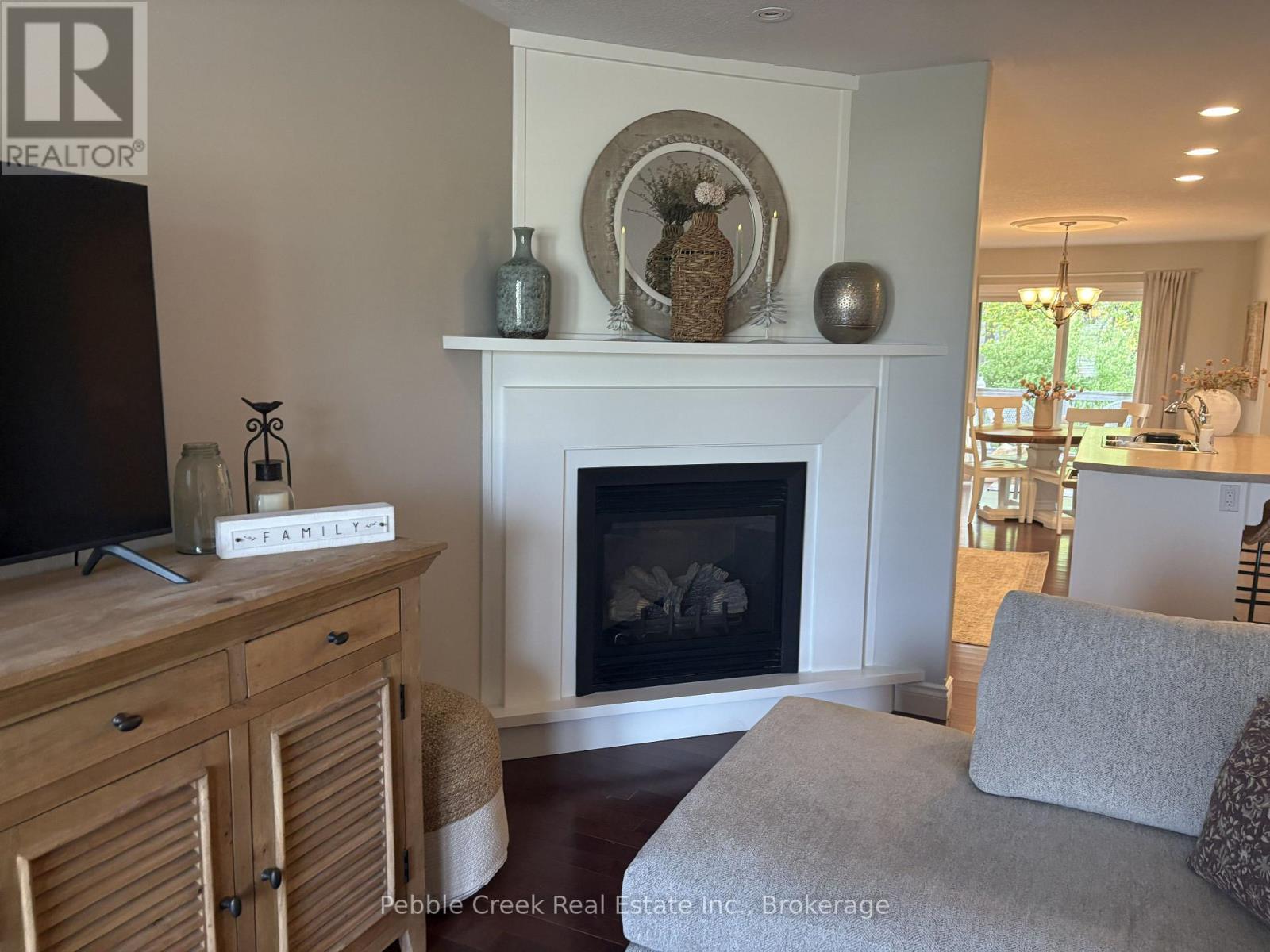 114 13th Avenue, Hanover, Ontario  N4N 3V1 - Photo 3 - X13165366