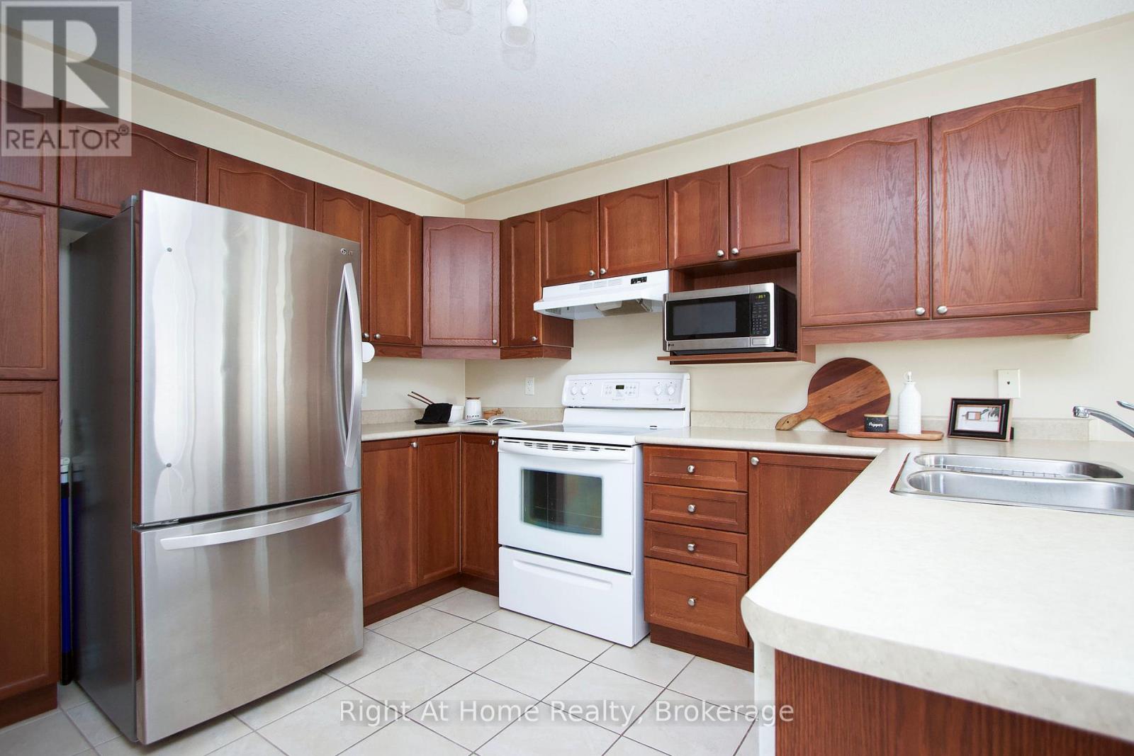 2 Cousins Street, Clarington, Ontario  L1E 3K4 - Photo 11 - E13165640