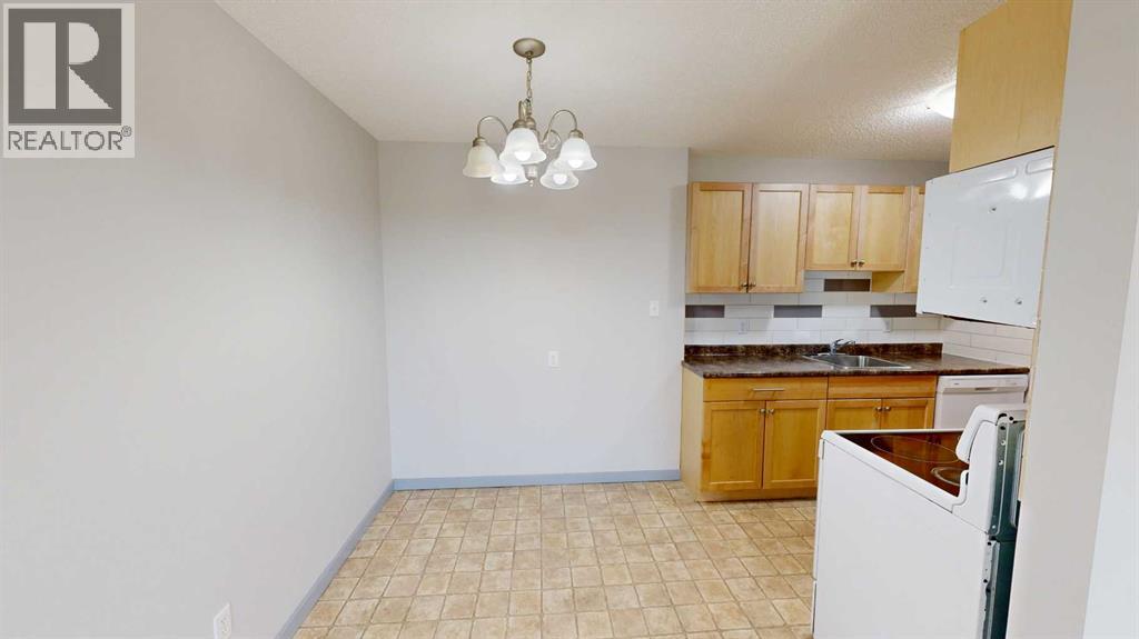 308, 401 Columbia Boulevard W, Lethbridge, Alberta  T1K 4R6 - Photo 3 - A2312113