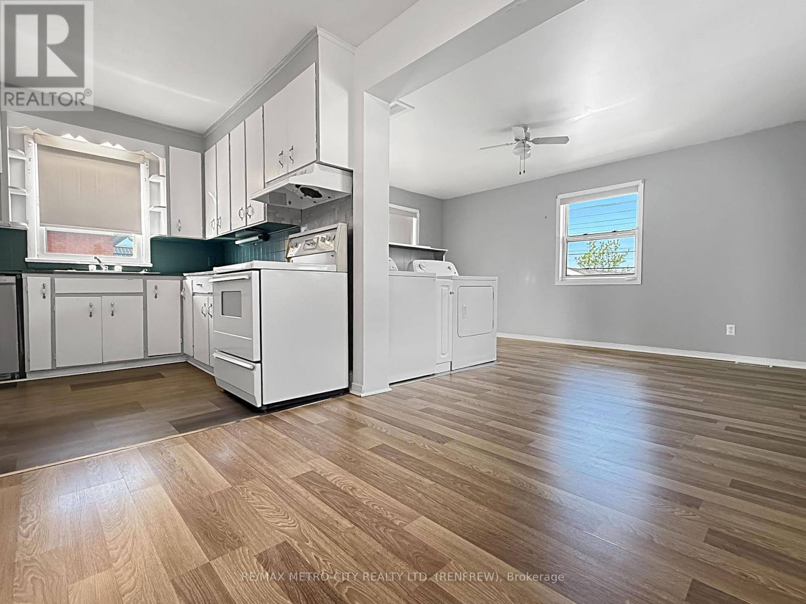 597 Fortington Street, Renfrew, Ontario  K7V 1E5 - Photo 11 - X13165638