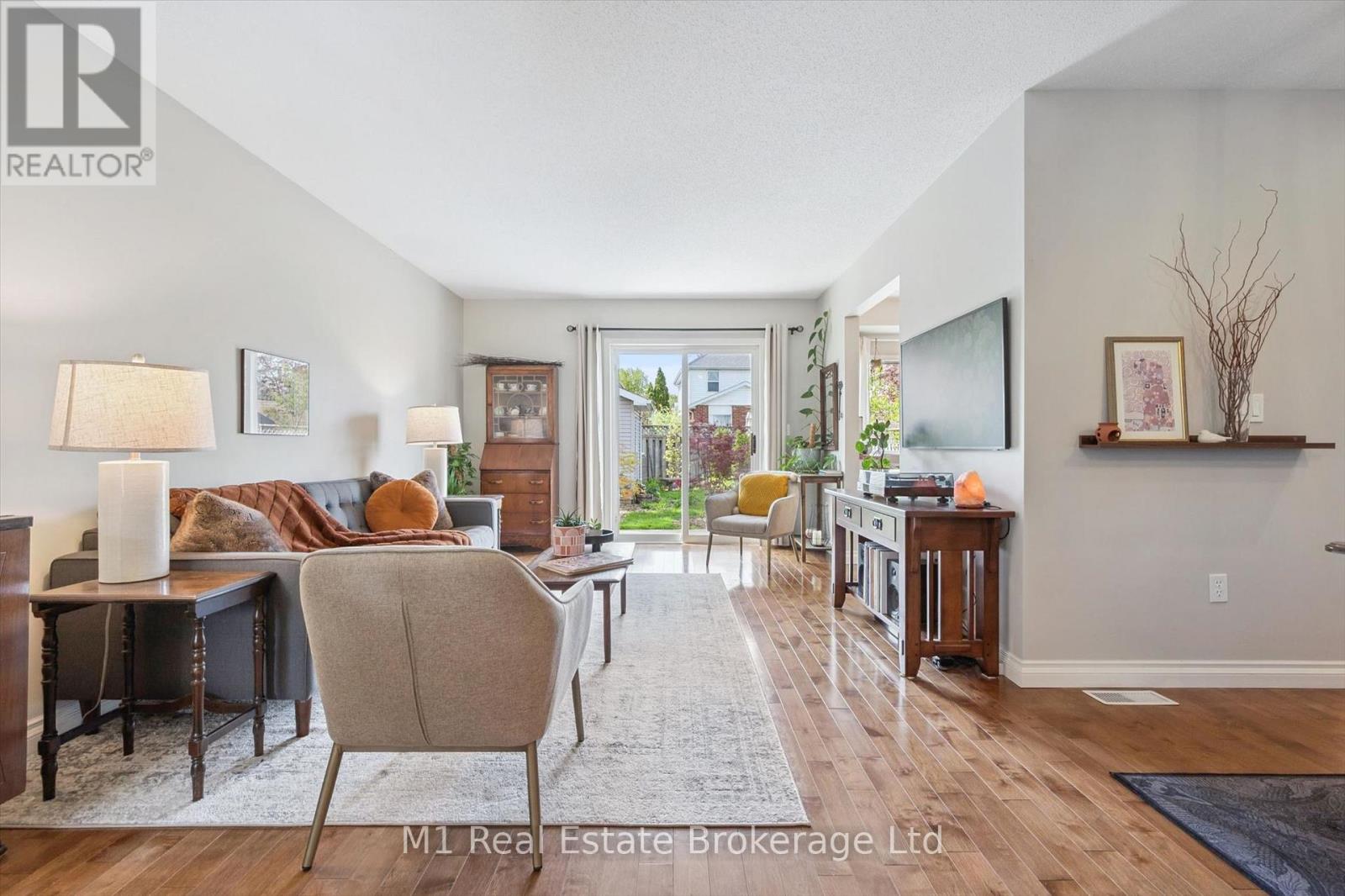 82 Starview Crescent, Guelph, Ontario  N1E 7A1 - Photo 10 - X13165642