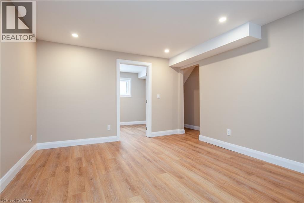 627 Glen Forrest Boulevard, Waterloo, Ontario  N2L 4K2 - Photo 38 - 40826892