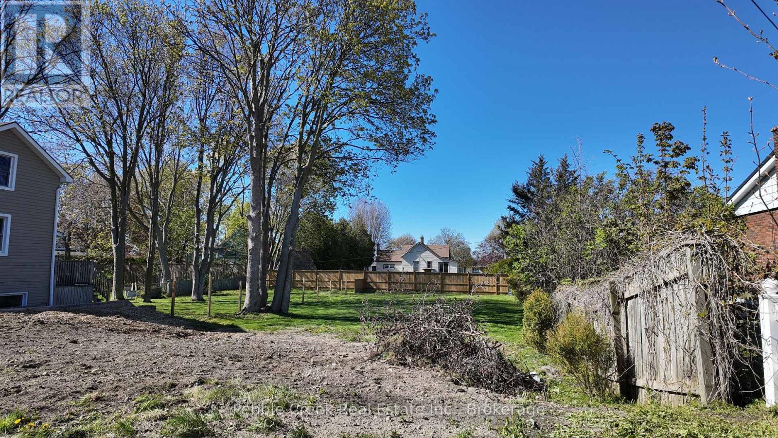109 Severed Lot Napier Street, Goderich, Ontario  N7A 1W4 - Photo 2 - X13114064