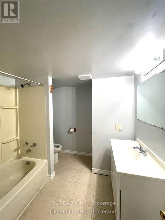 1059 Easthill Court, Newmarket, Ontario L3Y 5V4 - Photo 25 - N13165658
