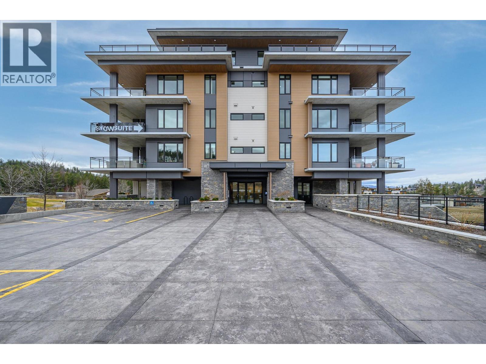75 Predator Ridge Drive Unit# 107, Vernon, British Columbia  V1H 0B3 - Photo 4 - 10379155