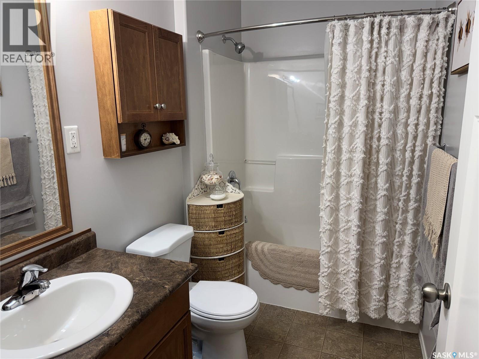 409 1022 Hampton Circle, Saskatoon, Saskatchewan  S7R 0K3 - Photo 15 - SK036921