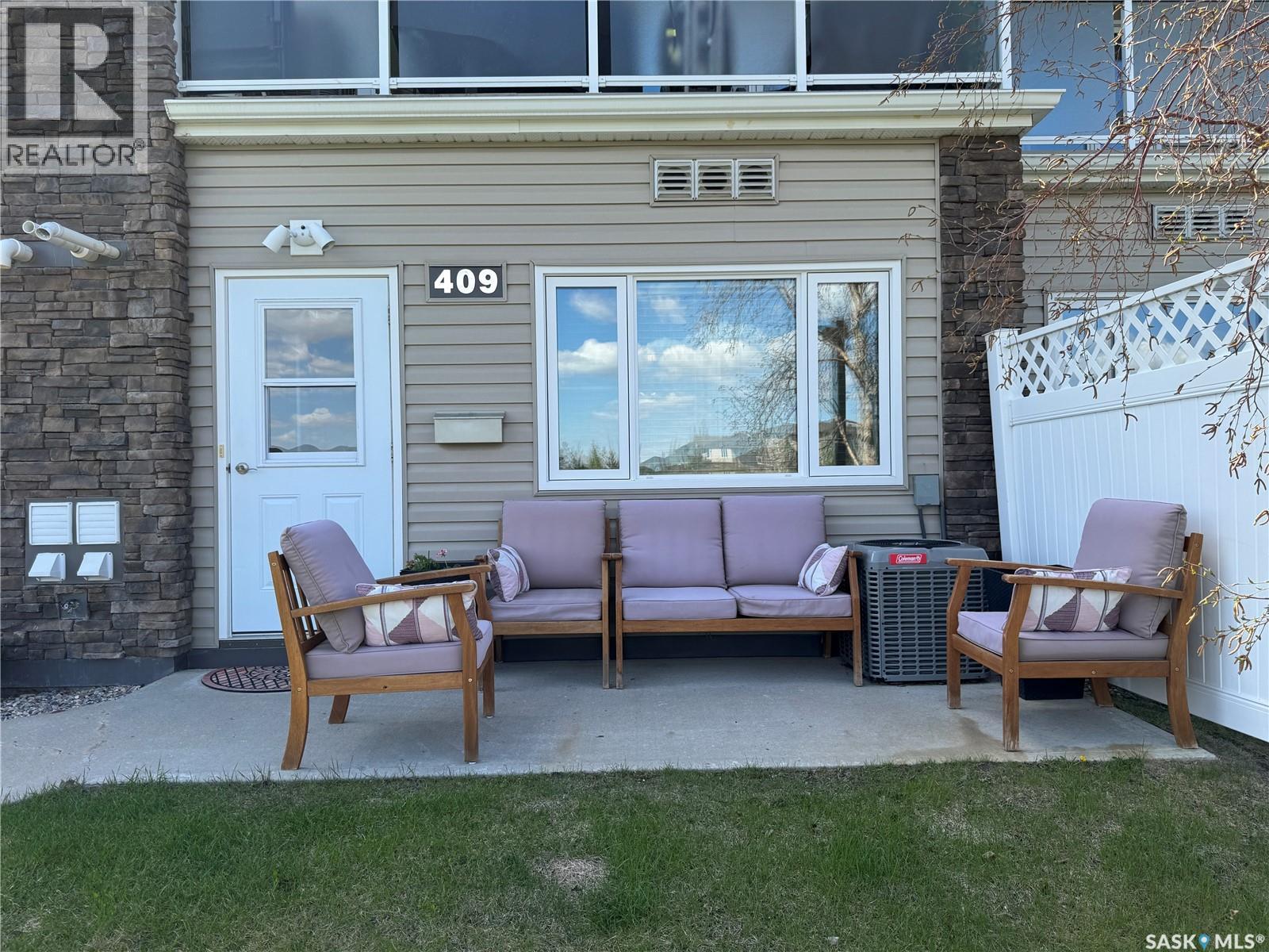 409 1022 Hampton Circle, Saskatoon, Saskatchewan  S7R 0K3 - Photo 2 - SK036921