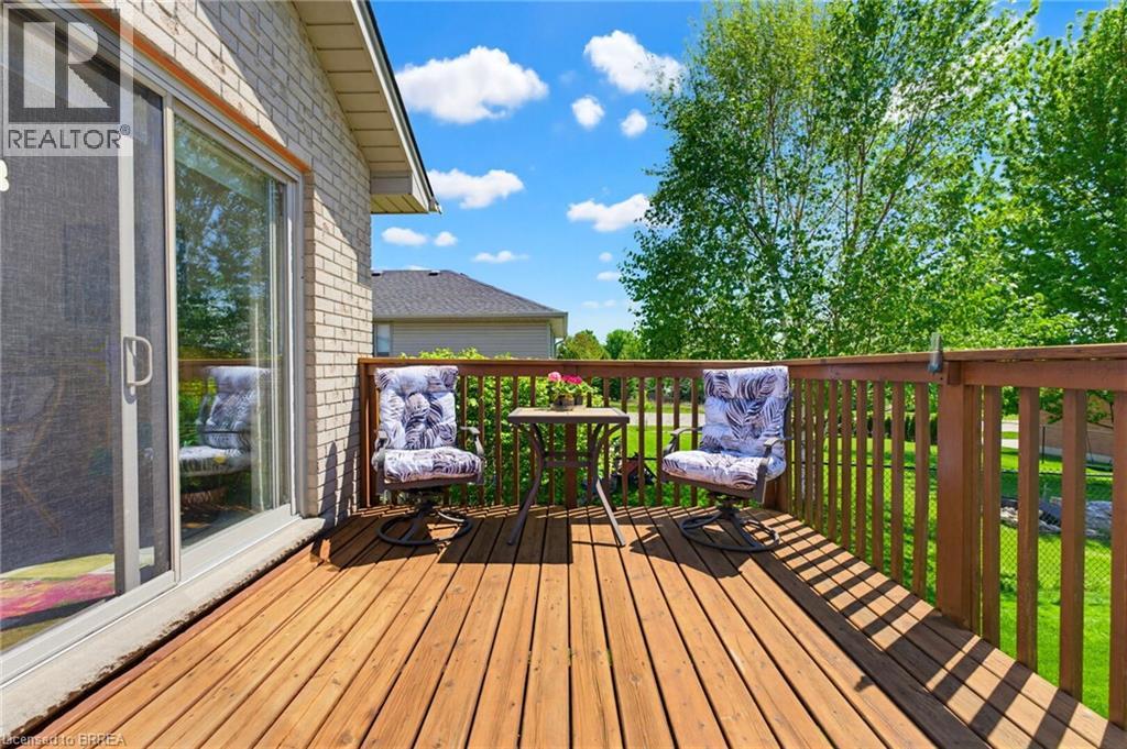 22 Taylor Road, St. George, Ontario  N0E 1N0 - Photo 5 - 40832918