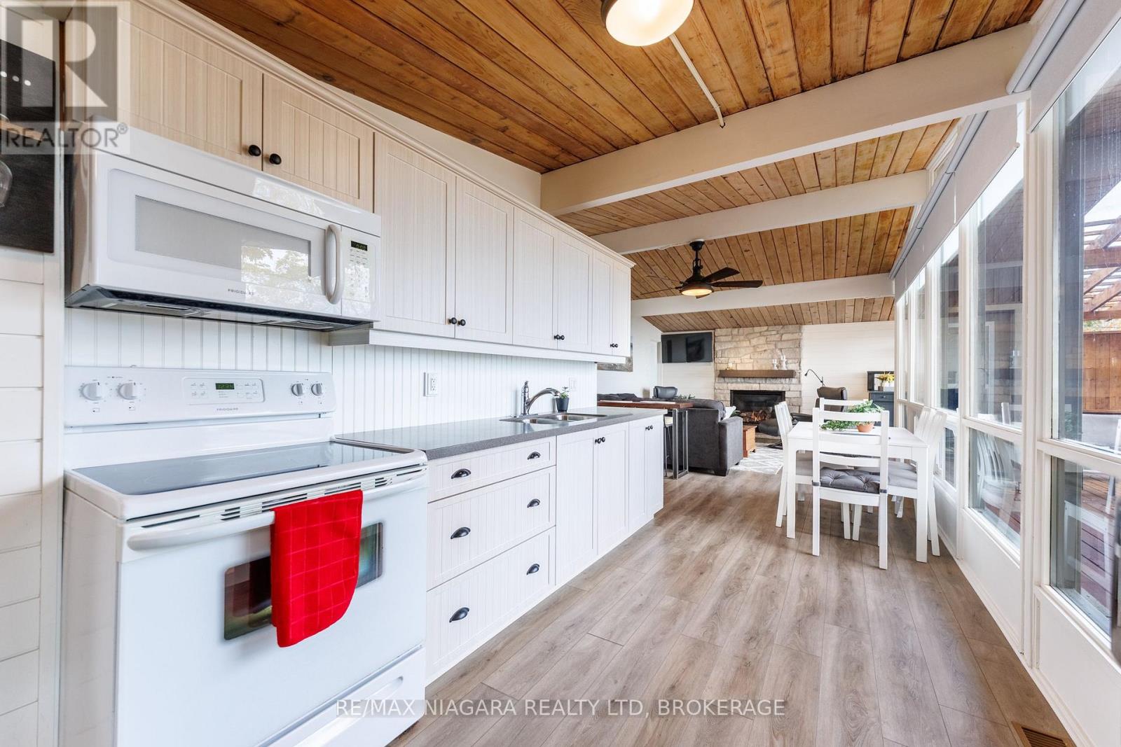 42 Mohawk Point Road, Haldimand (Dunnville), Ontario  N0A 1K0 - Photo 14 - X13165666
