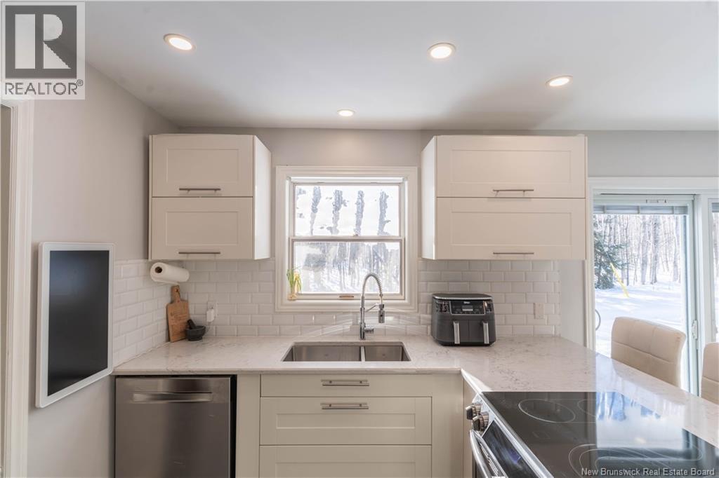 15 Mckinnon Road, Miramichi, New Brunswick  E1V 5Y1 - Photo 5 - NB134007