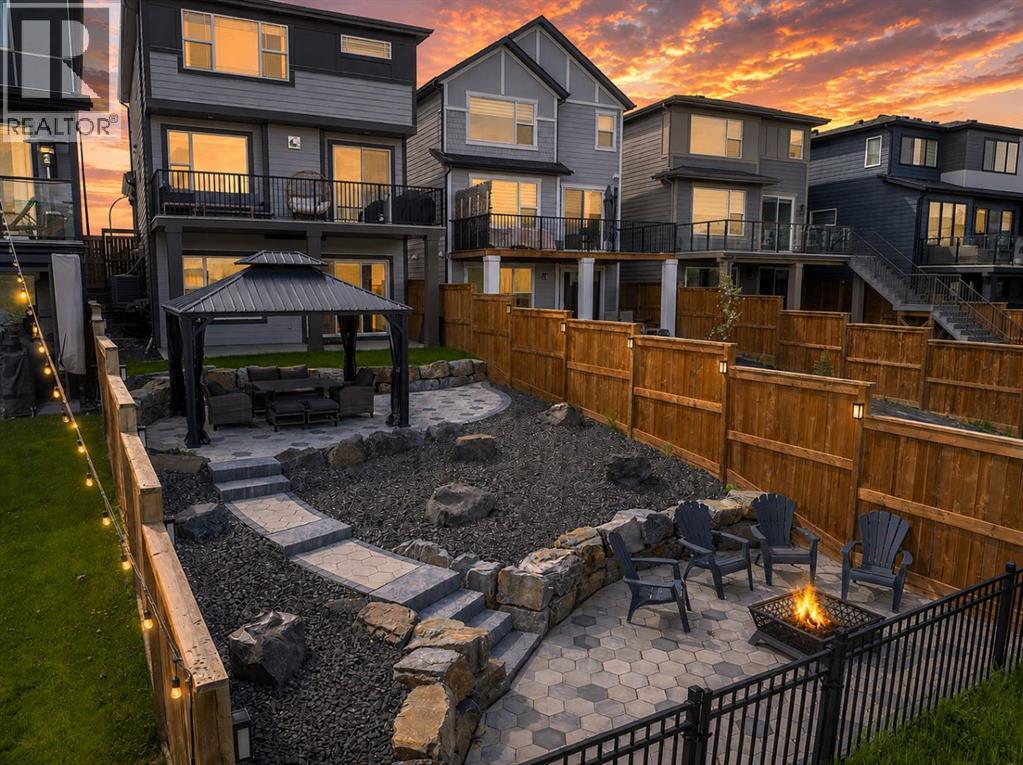 152 Cranbrook Gardens SE, Calgary, Alberta  T3M 3K6 - Photo 2 - A2314064