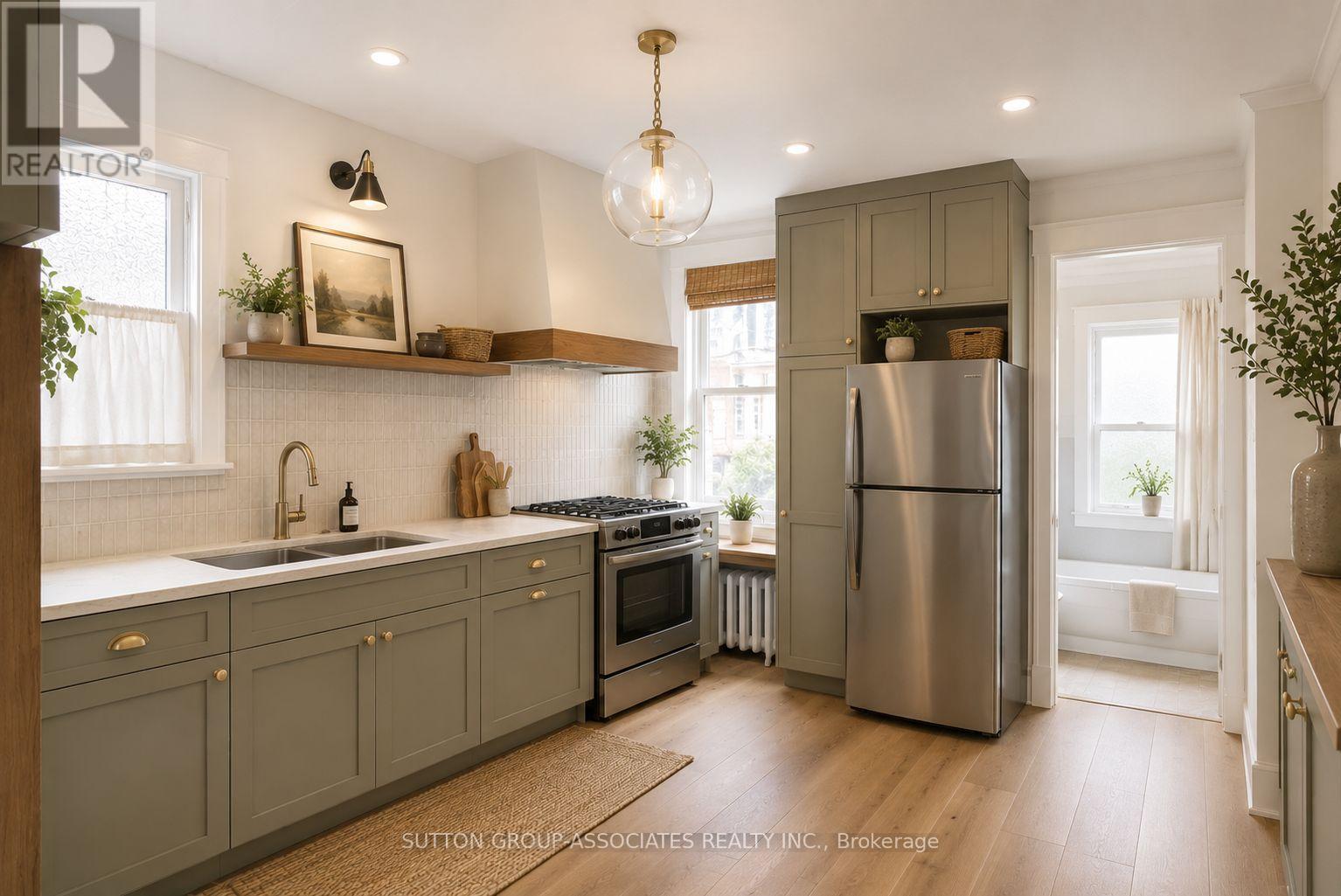 97 Pendrith Street, Toronto, Ontario  M6G 1R8 - Photo 12 - W12963306