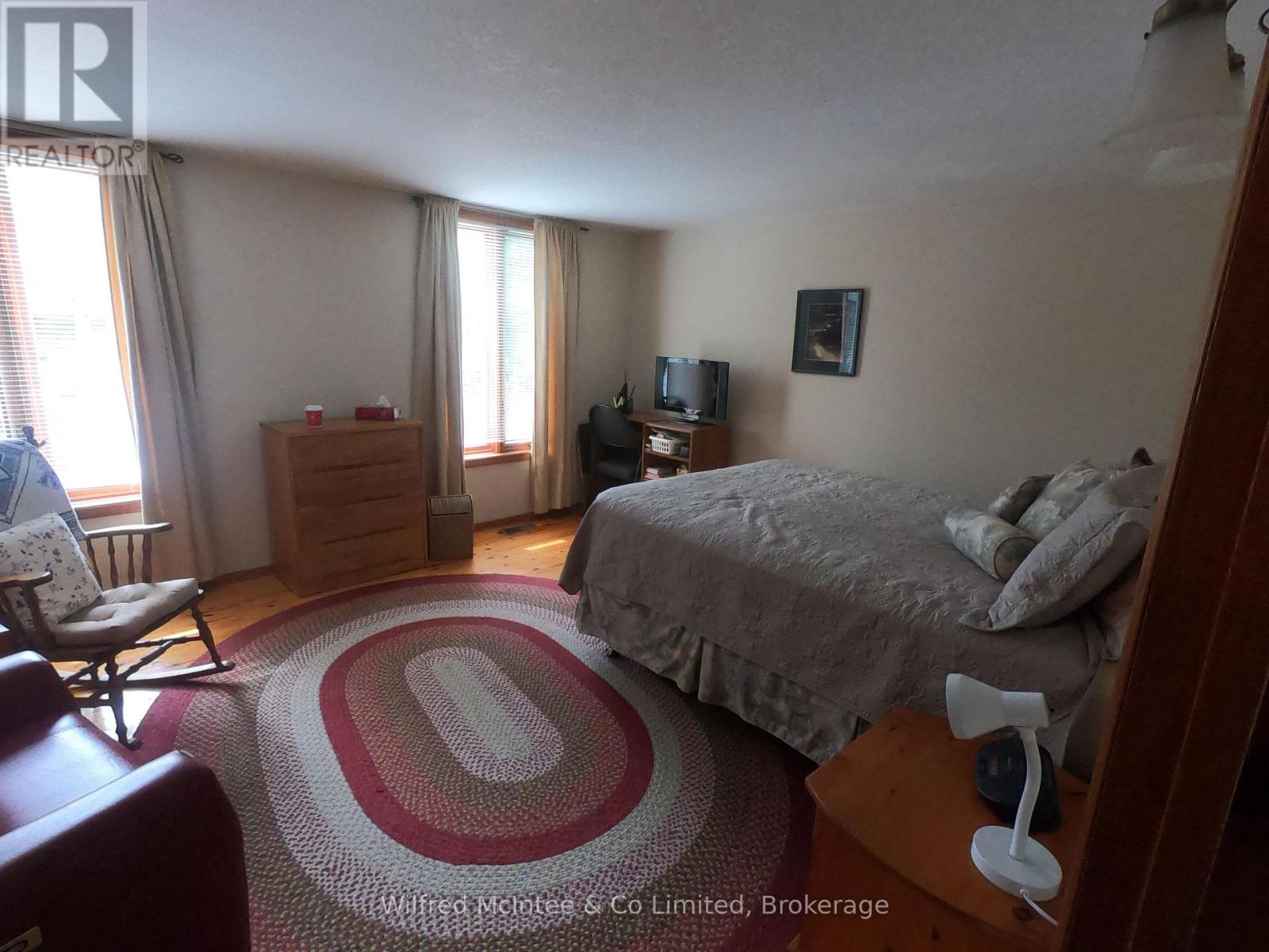 925 King Edward Avenue, South Bruce Peninsula, Ontario  N0H 2G0 - Photo 21 - X13165688