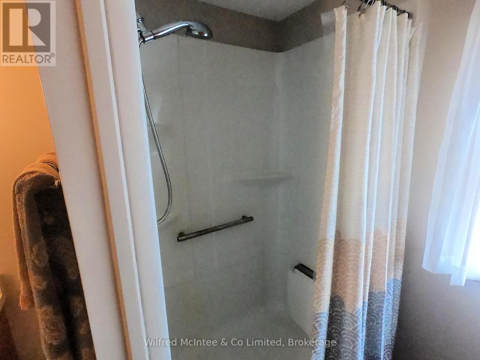 925 King Edward Avenue, South Bruce Peninsula, Ontario  N0H 2G0 - Photo 24 - X13165688