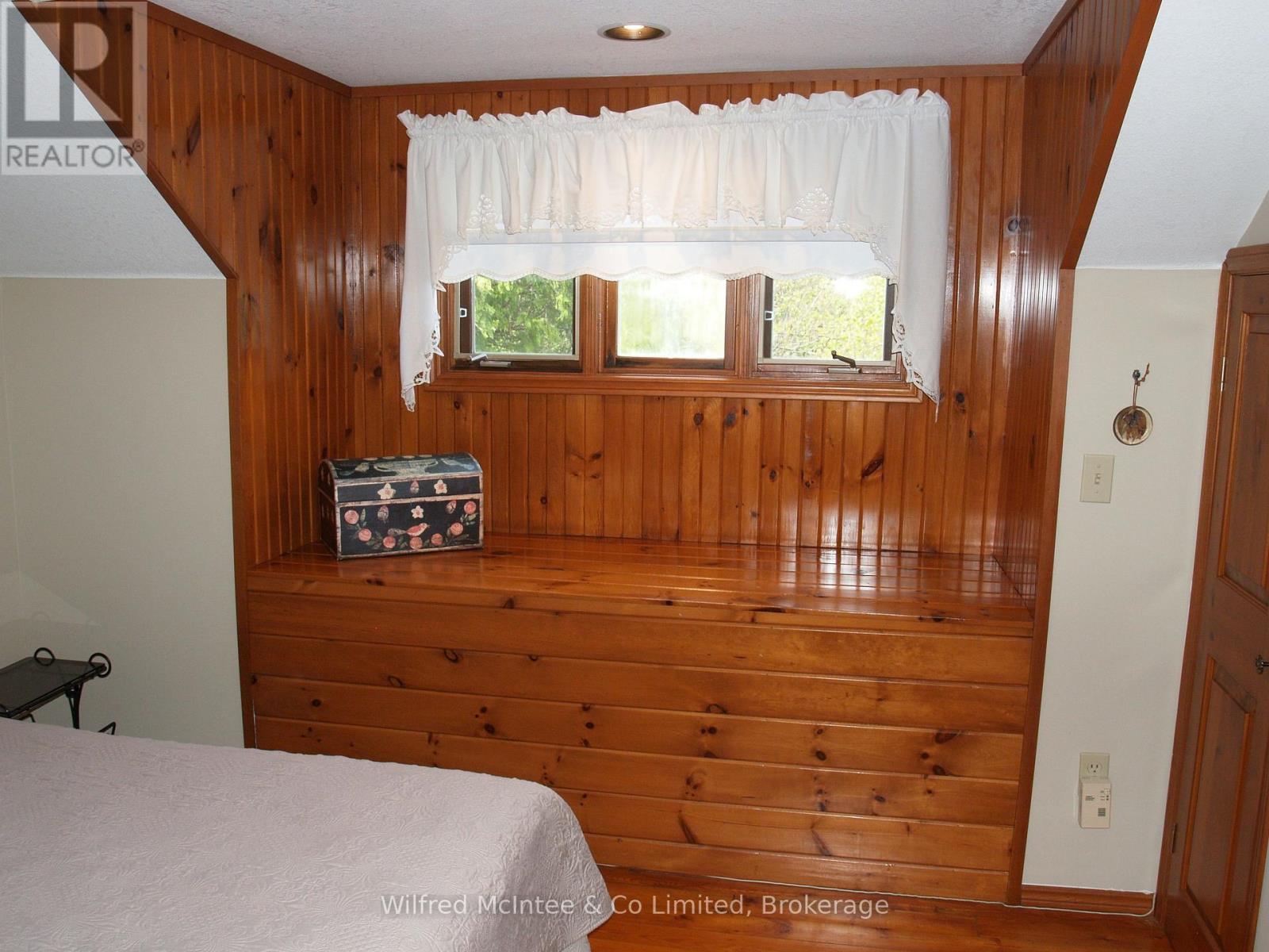 925 King Edward Avenue, South Bruce Peninsula, Ontario  N0H 2G0 - Photo 35 - X13165688