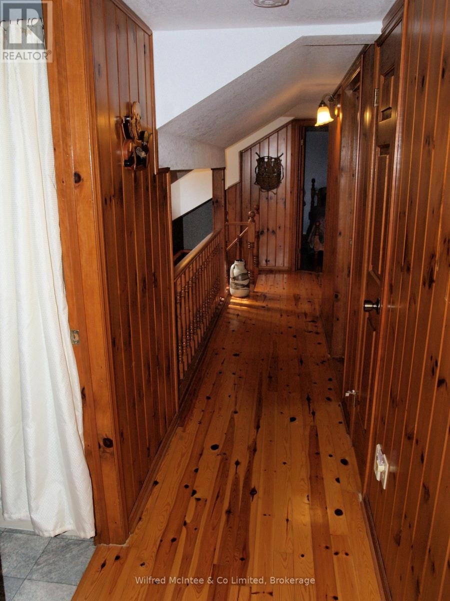 925 King Edward Avenue, South Bruce Peninsula, Ontario  N0H 2G0 - Photo 44 - X13165688