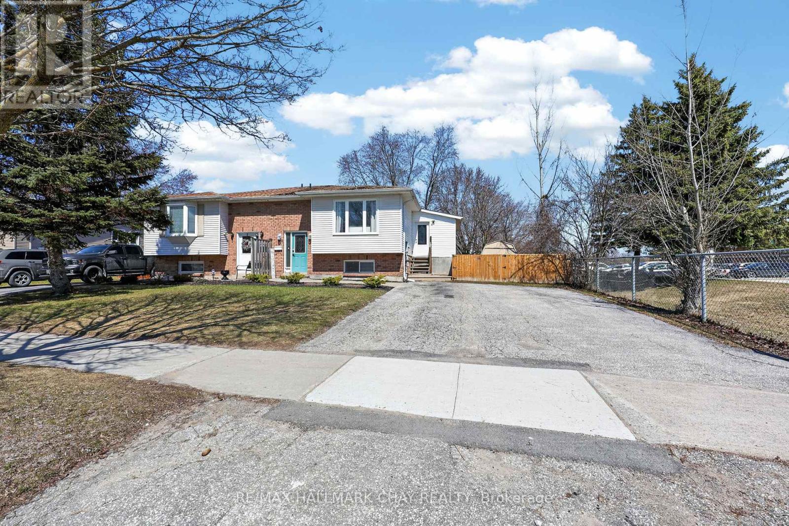 58 Biscayne Boulevard, Georgina, Ontario  L4P 3M8 - Photo 3 - N13165674