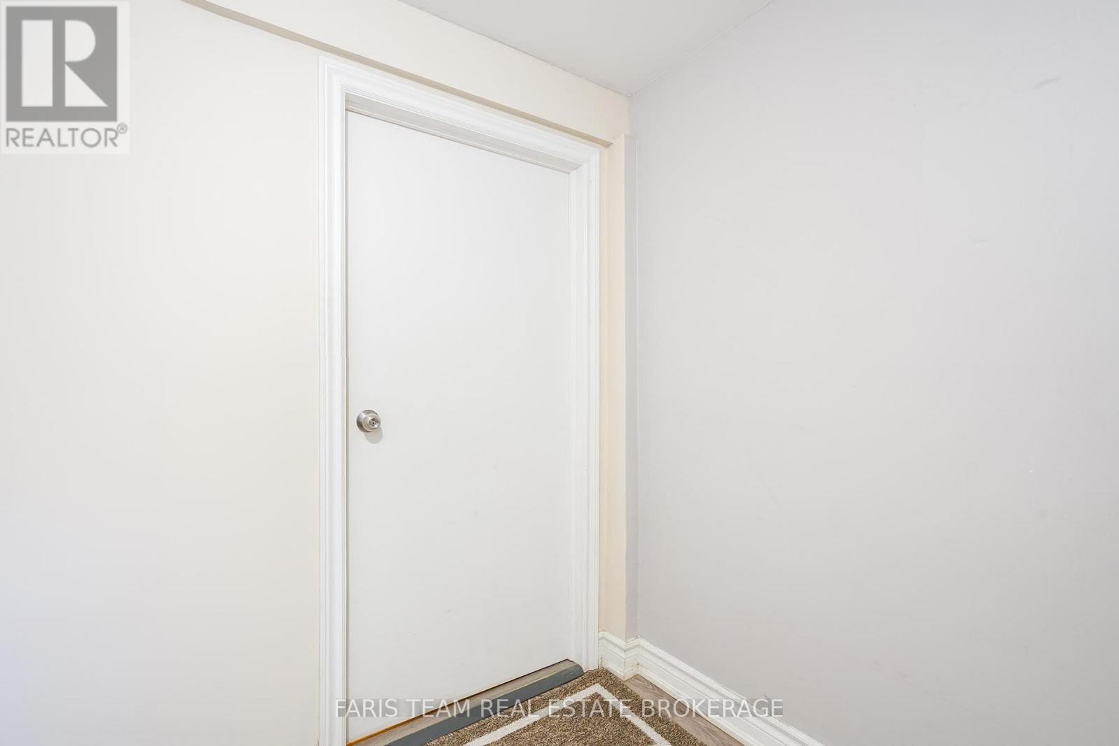 71 Harrison Drive, Newmarket, Ontario  L3Y 4P3 - Photo 21 - N13165694