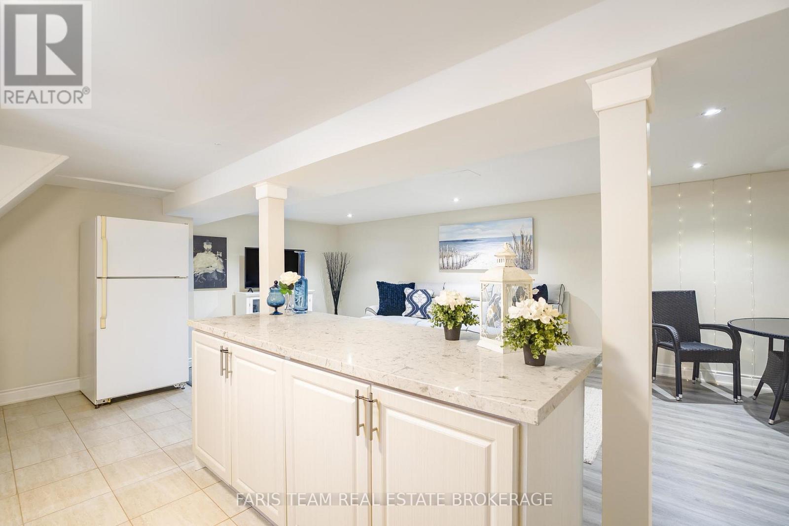 71 Harrison Drive, Newmarket, Ontario  L3Y 4P3 - Photo 26 - N13165694