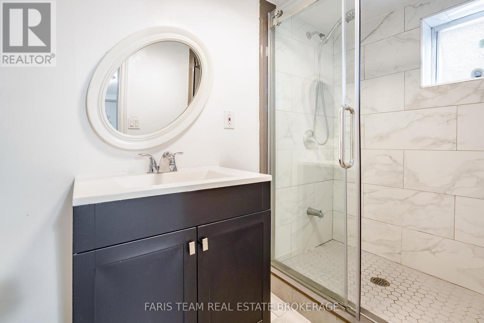 71 Harrison Drive, Newmarket, Ontario  L3Y 4P3 - Photo 34 - N13165694