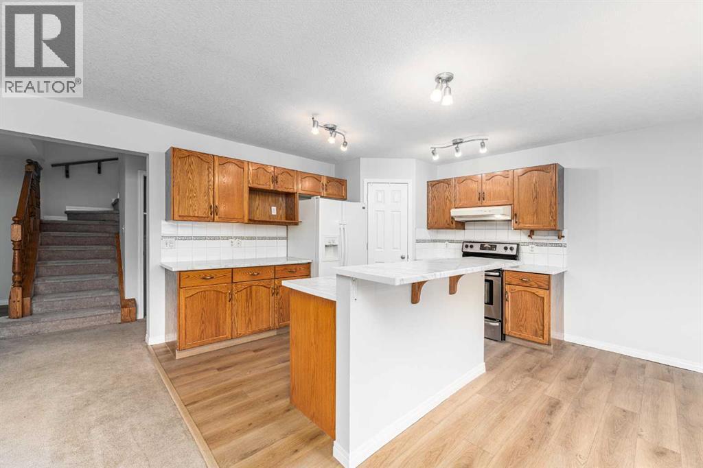 286 Martha's Manor NE, Calgary, Alberta  T3J 4Y6 - Photo 9 - A2314028
