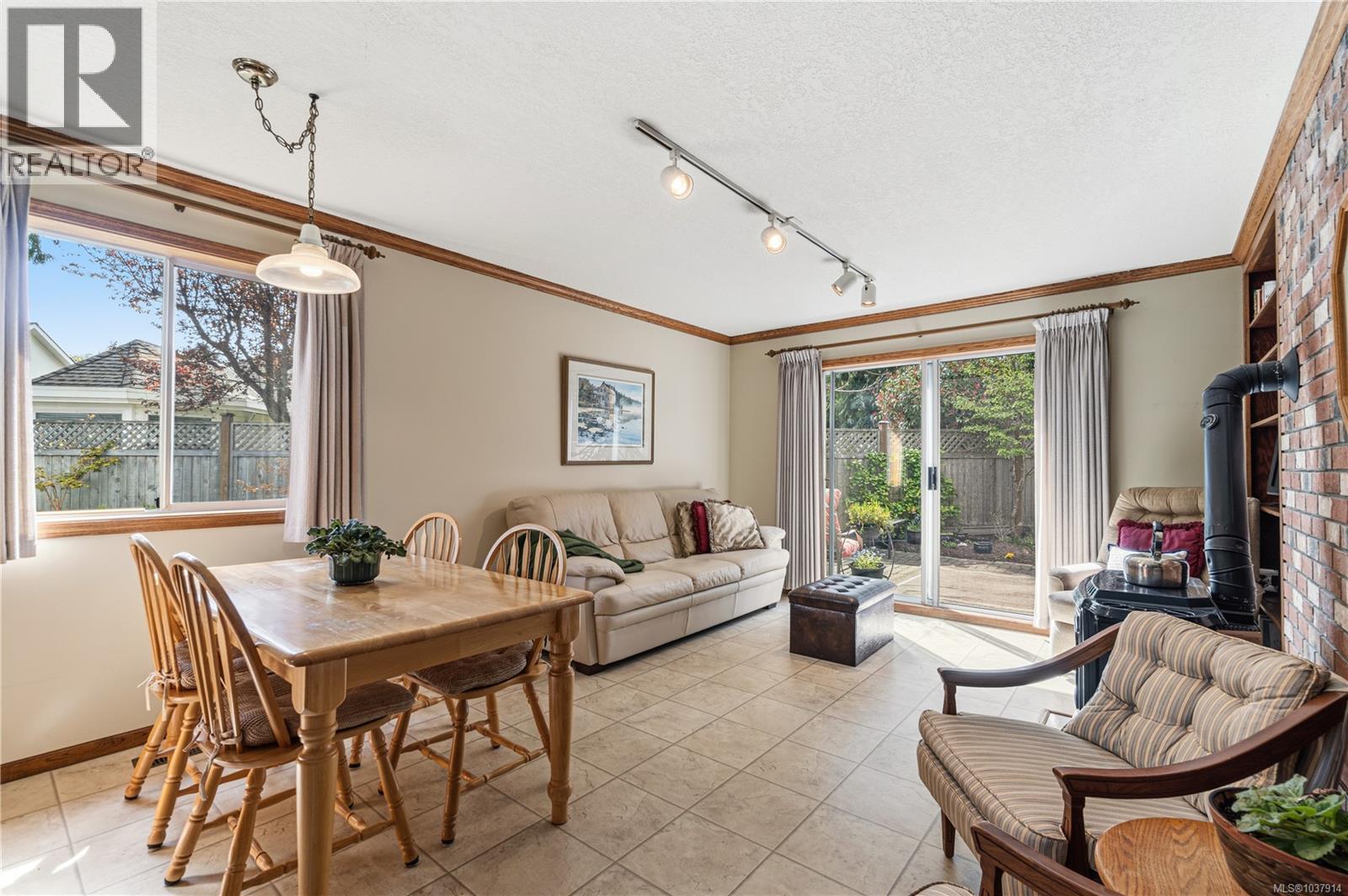 1156 Wedgewood Close, Qualicum Beach, British Columbia  V9K 1C6 - Photo 19 - 1037914