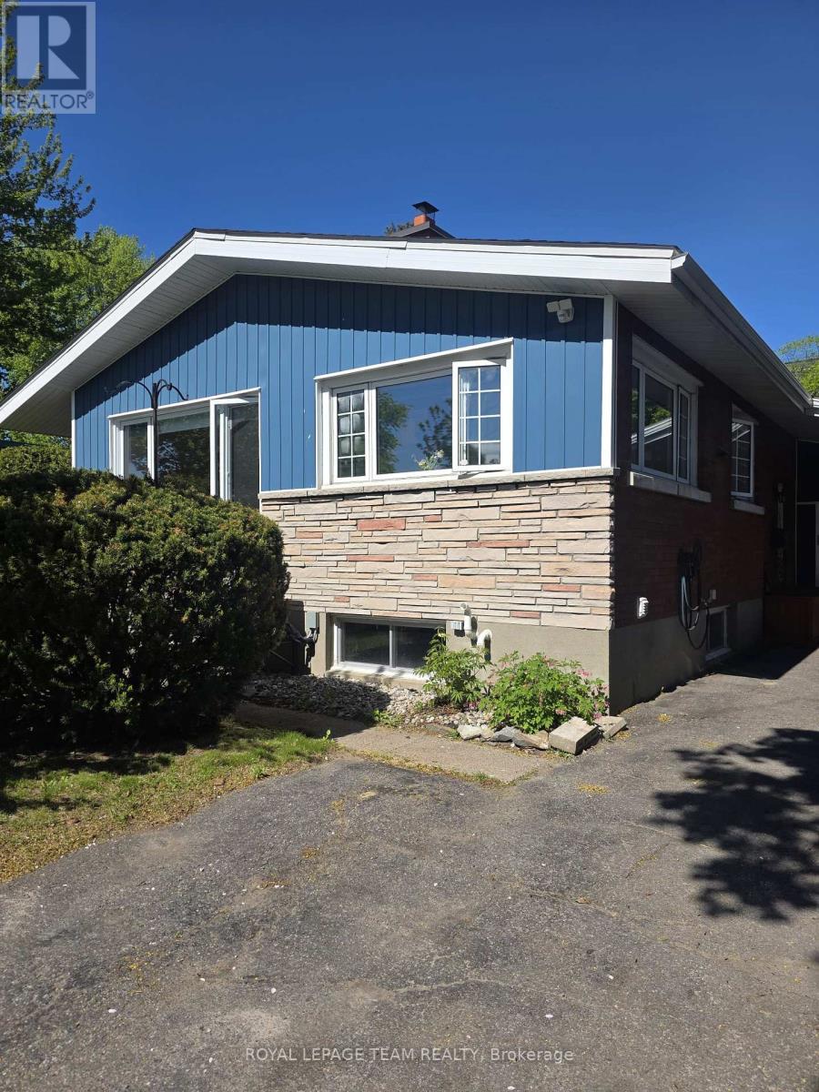 B - 773 May Street, Ottawa, Ontario  K1K 3H1 - Photo 2 - X13165716