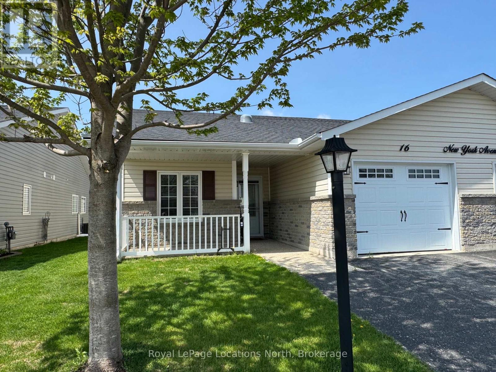 16 NEW YORK AVENUE, Wasaga Beach, Ontario
