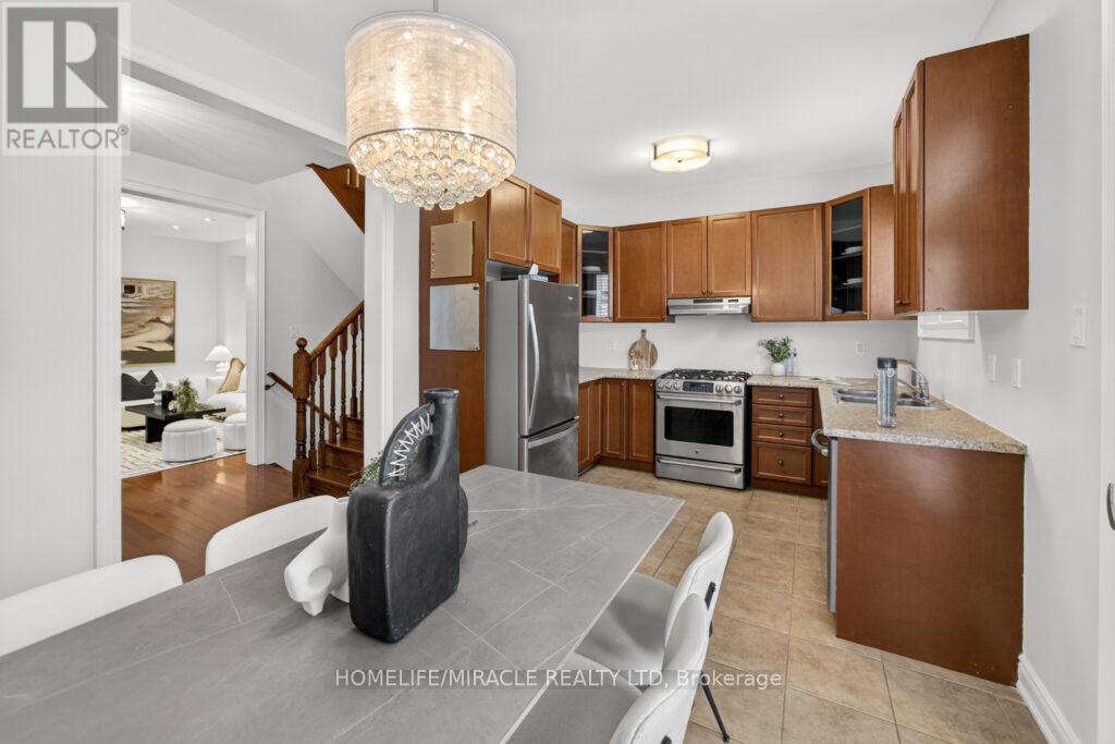 211 Wardlaw Place, Vaughan, Ontario  L4H 3L7 - Photo 17 - N13114660