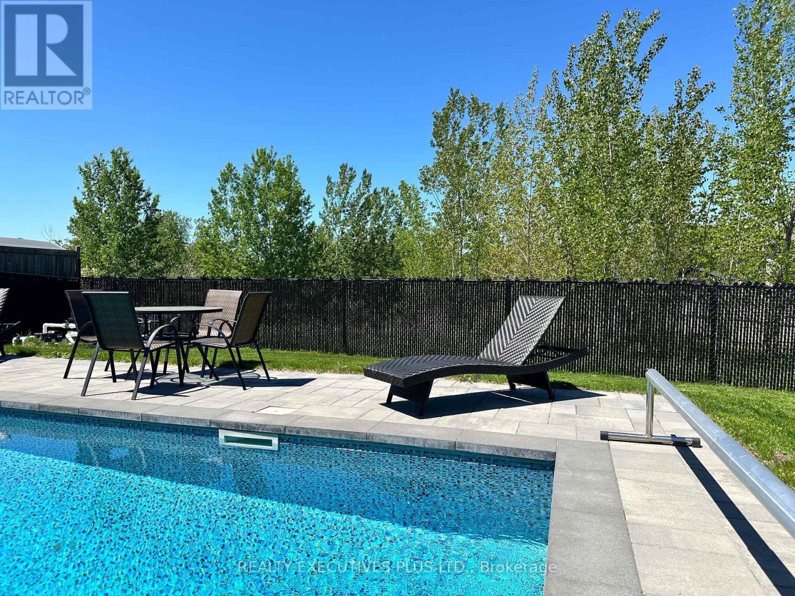 1082 Docteur Corbeil Boulevard, Clarence-Rockland, Ontario  K4K 0E9 - Photo 42 - X12673010