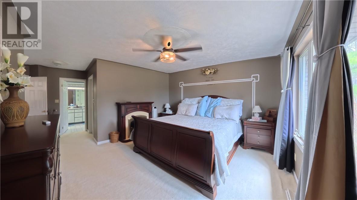 12 Rainbow Trail, Mindemoya, Ontario P0P 1S0 - Photo 16 - 2127627