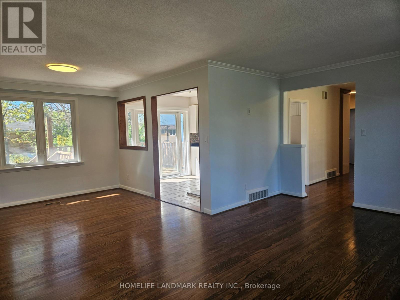 16 Donewen Court, Toronto, Ontario  M4A 1P8 - Photo 14 - C13165732