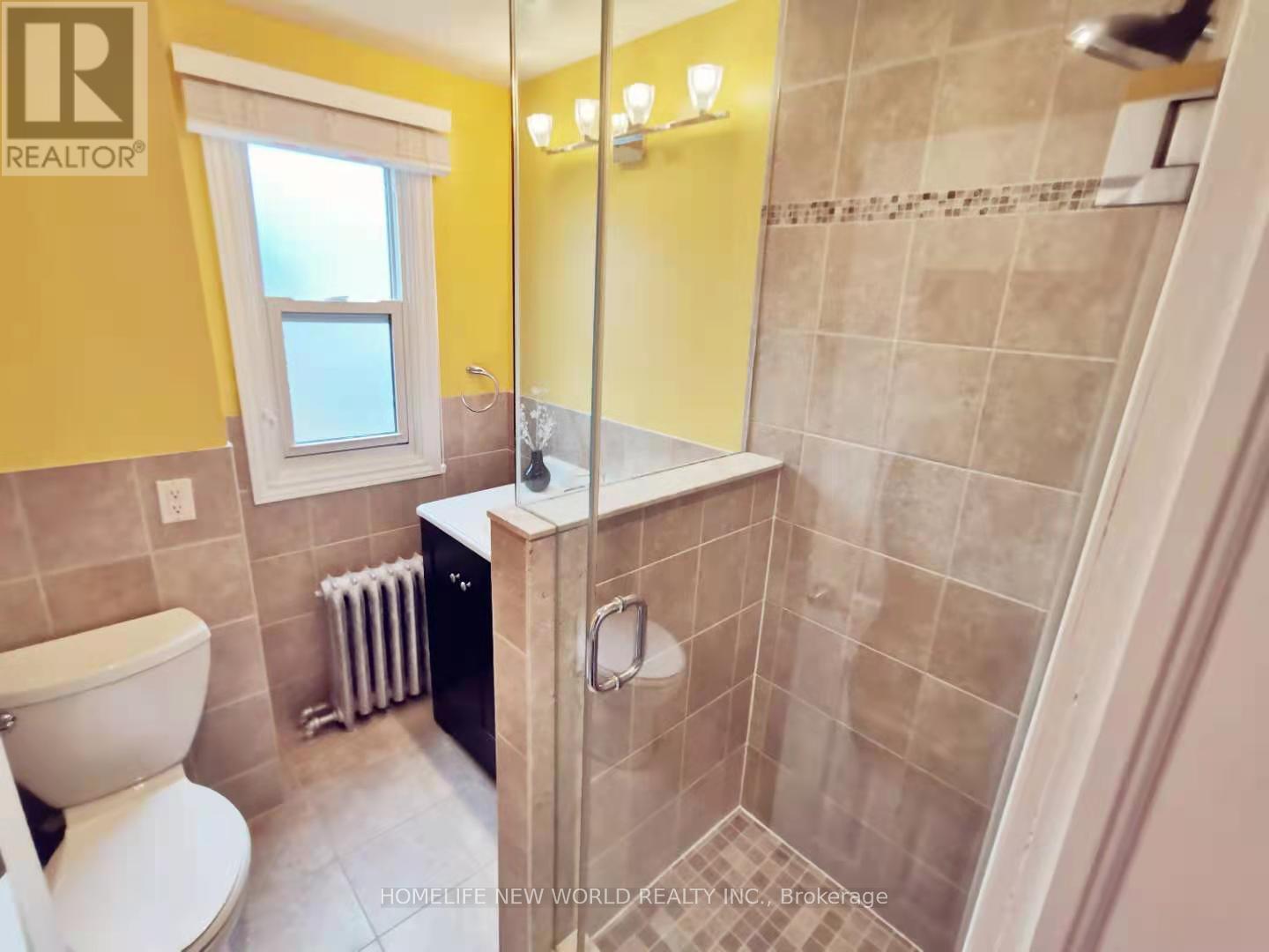 26 Epsom U2 Avenue, Toronto, Ontario  M4C 2A6 - Photo 10 - E13165700
