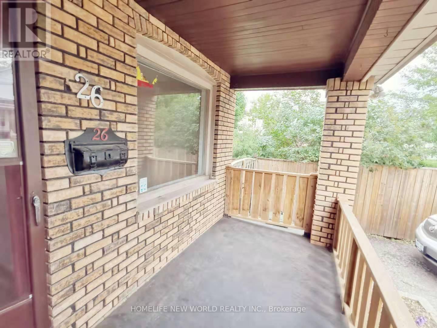 26 Epsom U2 Avenue, Toronto, Ontario  M4C 2A6 - Photo 2 - E13165700