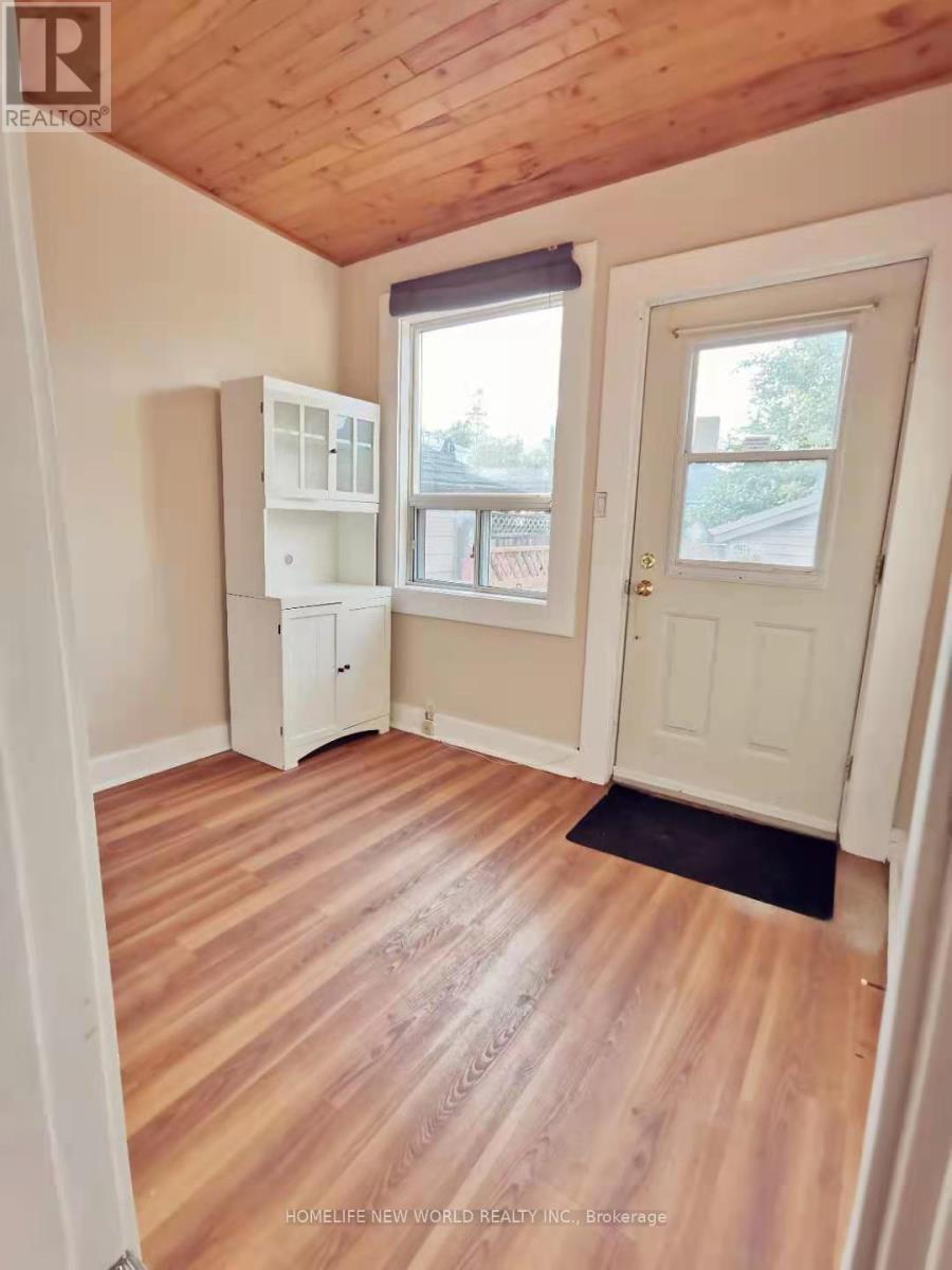 26 Epsom U2 Avenue, Toronto, Ontario  M4C 2A6 - Photo 7 - E13165700