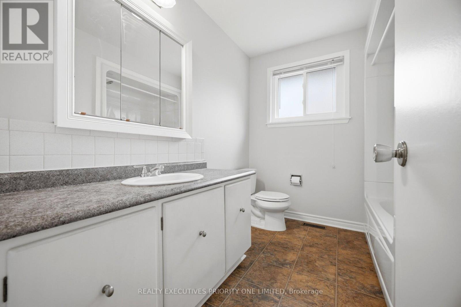 174 Kingsview Drive, Caledon, Ontario  L7E 3W7 - Photo 26 - W13159718