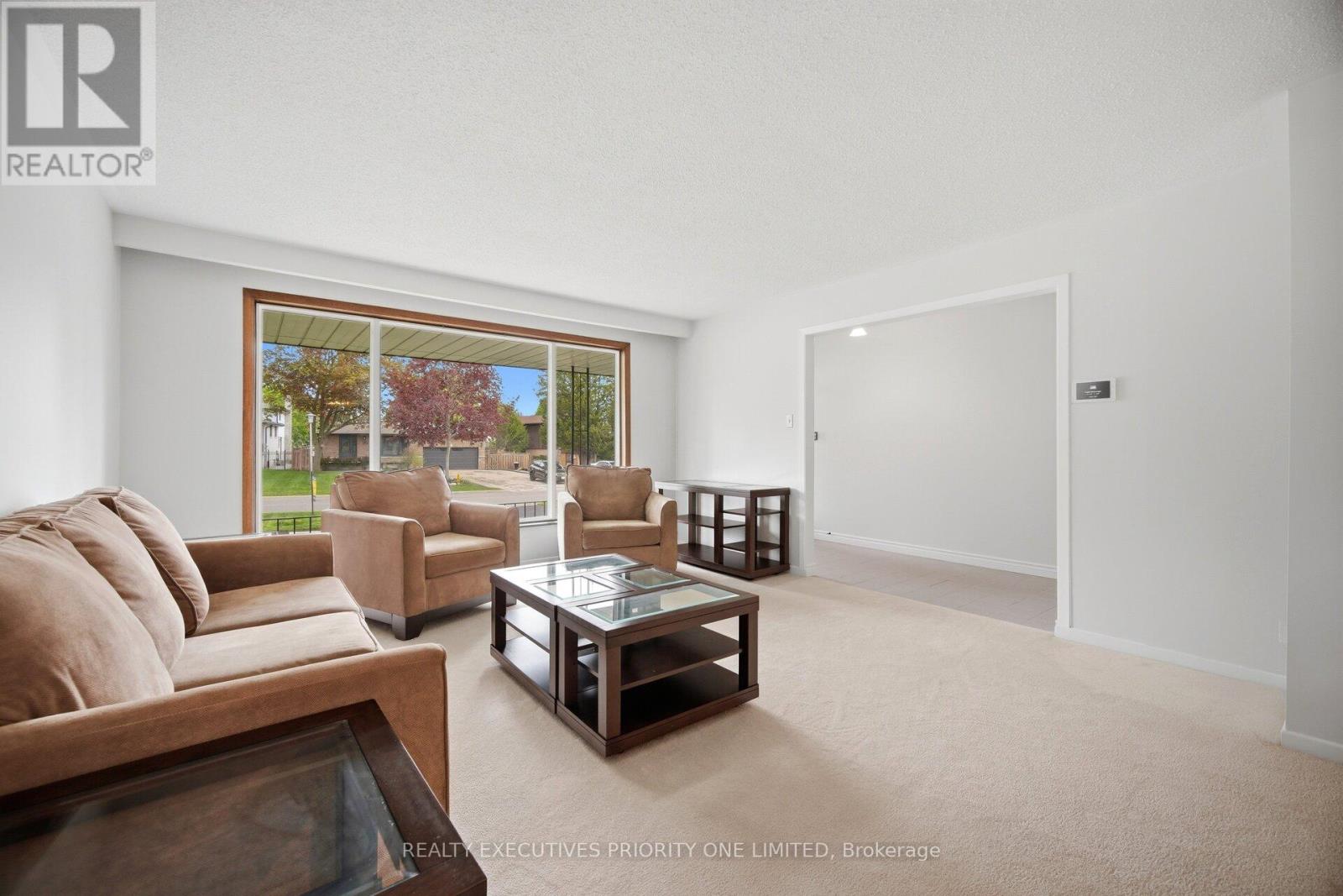 174 Kingsview Drive, Caledon, Ontario  L7E 3W7 - Photo 8 - W13159718