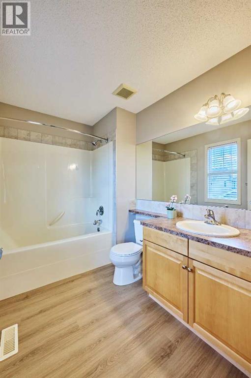 383 Prestwick Close SE, Calgary, Alberta  T2Z 4Y5 - Photo 19 - A2314102