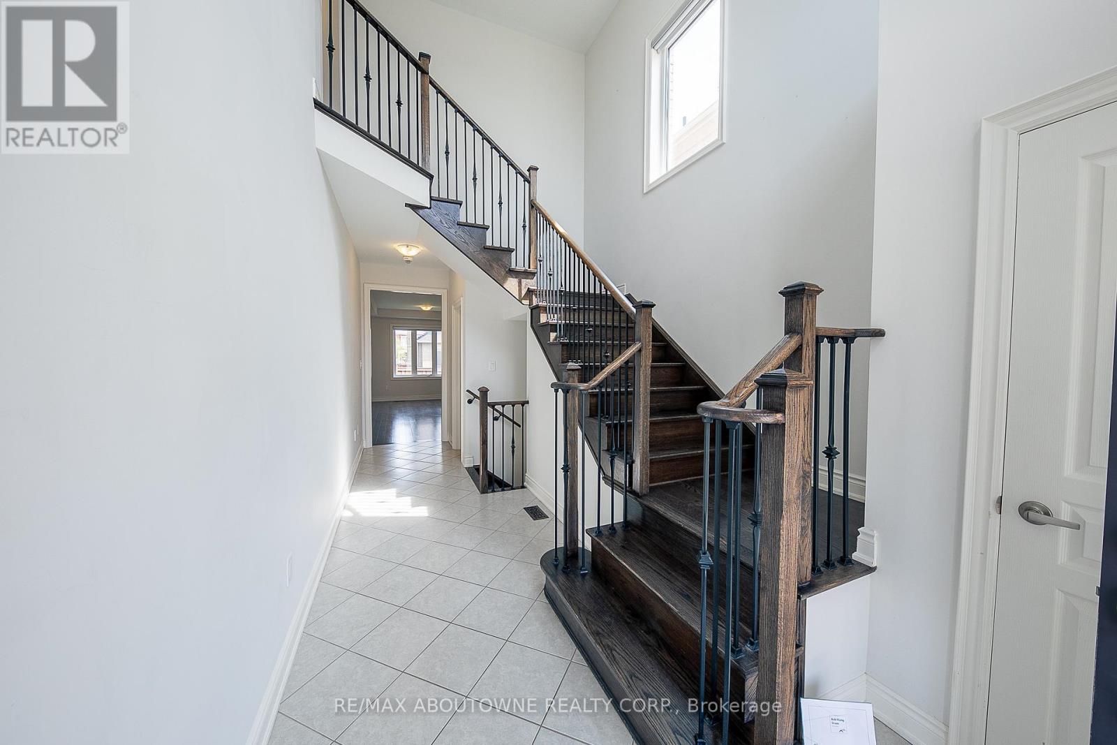 492 Grindstone Trail, Oakville, Ontario  L6H 0S1 - Photo 13 - W13165728