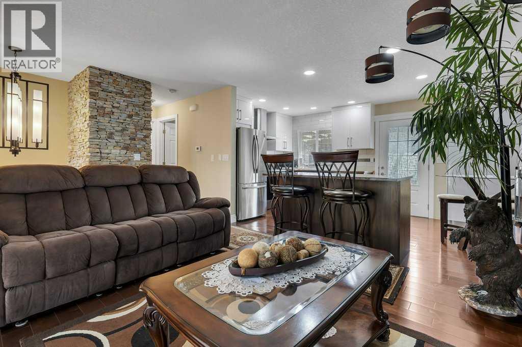 155 Midcrest Crescent SE, Calgary, Alberta  T2X 1B4 - Photo 10 - A2313544