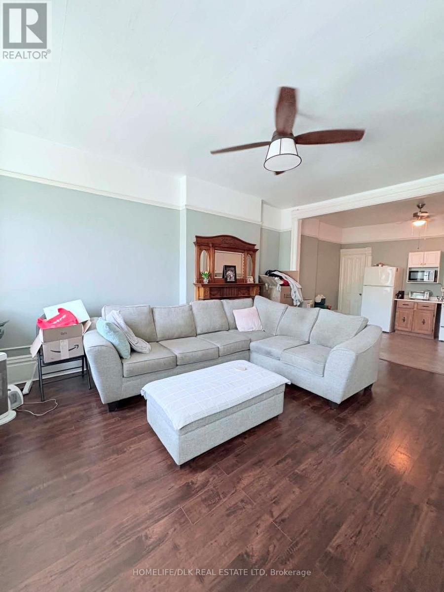 1 - 33 KING STREET W