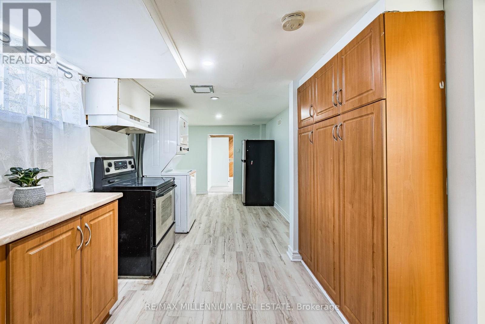 271 Thistle Down Boulevard W, Toronto, Ontario M9V 1K6 - Photo 34 - W13165110