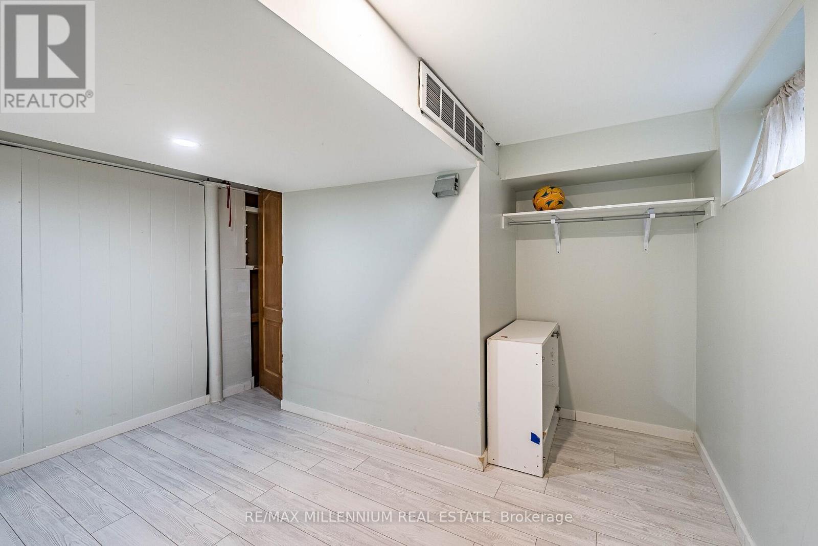 271 Thistle Down Boulevard W, Toronto, Ontario M9V 1K6 - Photo 36 - W13165110