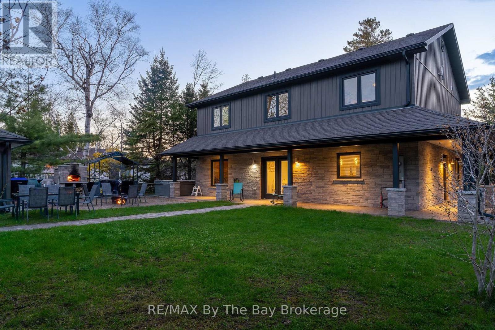 961 SHORE LANE, Wasaga Beach, Ontario