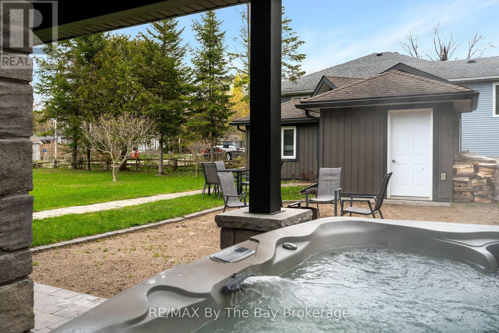 961 Shore Lane, Wasaga Beach, Ontario  L9Z 2B8 - Photo 5 - S13139122