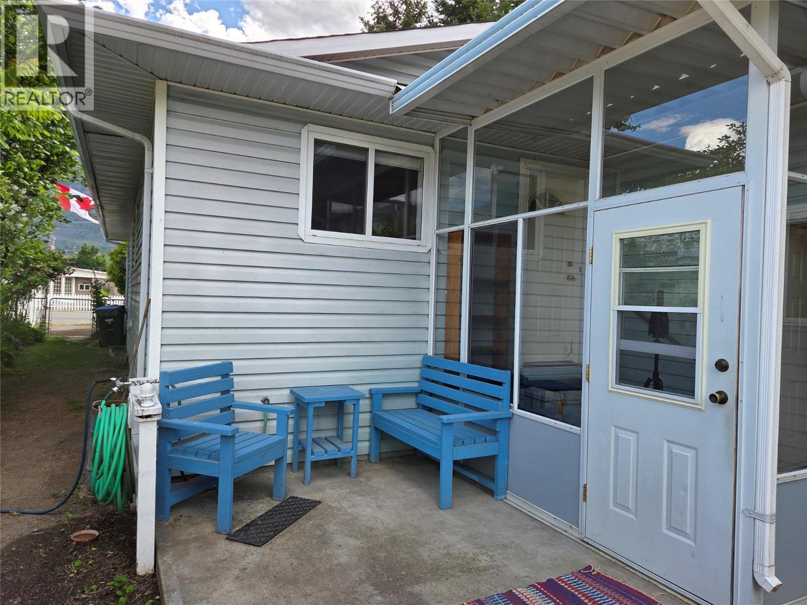 410 6th Avenue, Keremeos, British Columbia  V0X 1N3 - Photo 18 - 10388590